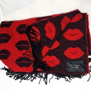 Victoria's secret red and black lip reversable fringe throw blanket